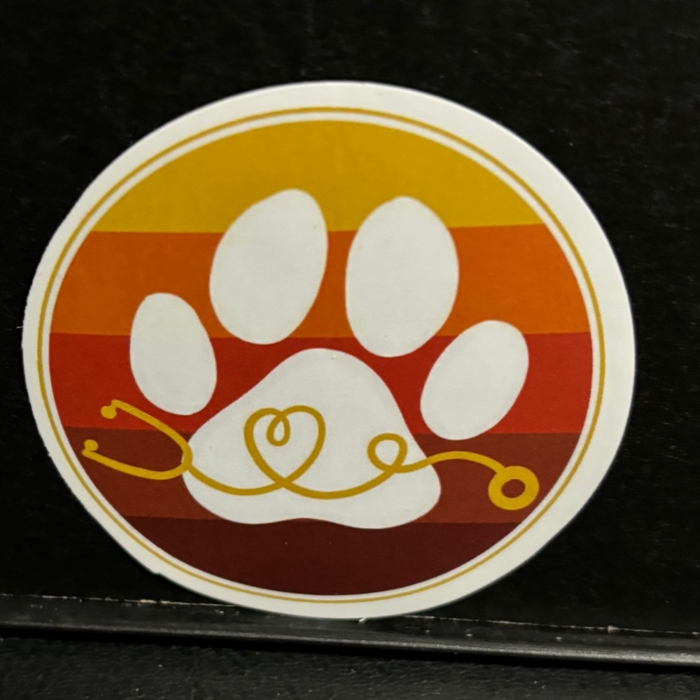 VETERINARIAN ANIMAL DOCTOR STICKER